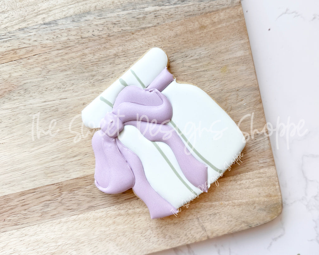 Cookie Cutters - Coquette Bouquet & Jar Set - Set of 2 - Cookie Cutters - The Sweet Designs Shoppe - TSDS - - ALL,Birthday,Cookie Cutter,MOM,mother,mothers,Mothers Day,Nurse,Nurse Appreciation,Promocode,regular sets,set,sets,STL,Teacher,Teacher Appreciation,Wedding