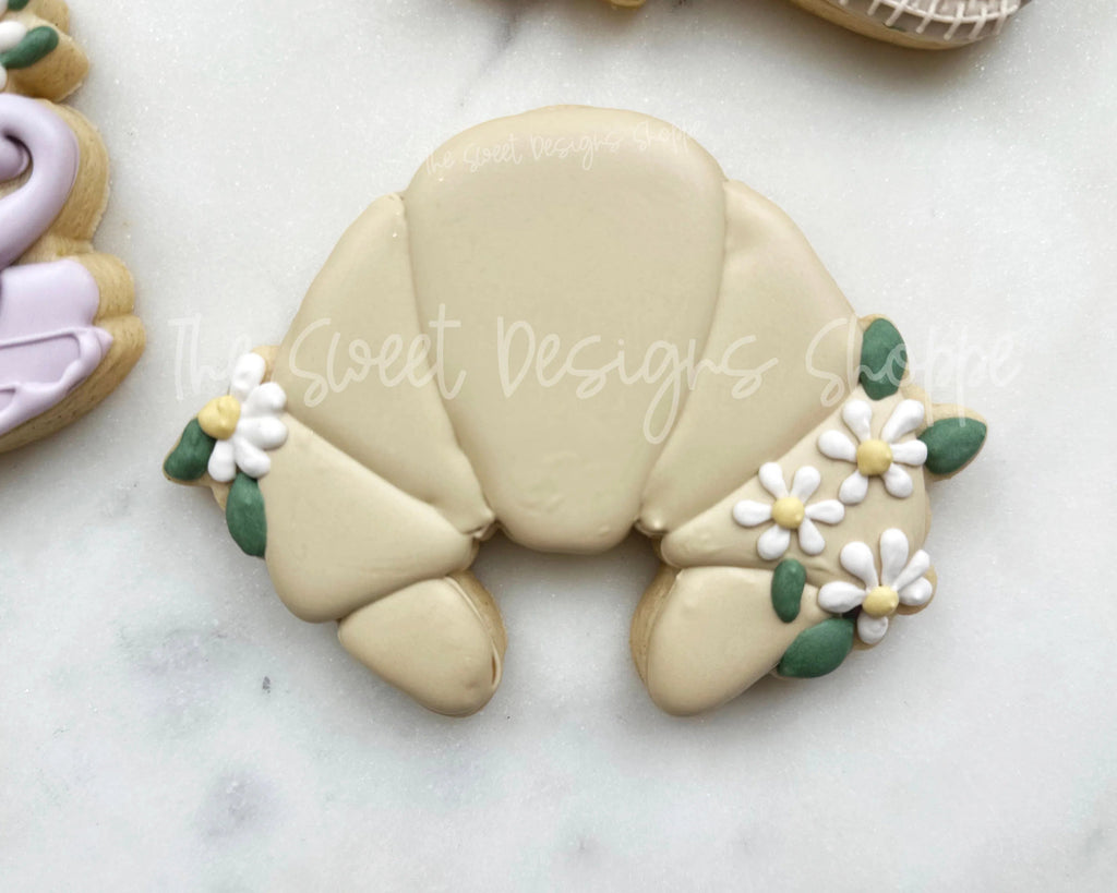 Cookie Cutters - Daisy Croissant - Cookie Cutter - Sweet Designs Shoppe - - ALL, Cookie Cutter, croissant, cuernito, Daisy, floral, food, Food & Beverages, MOM, mother, Mothers Day, new, Pan Dulce, Promocode, Sweet, Sweets