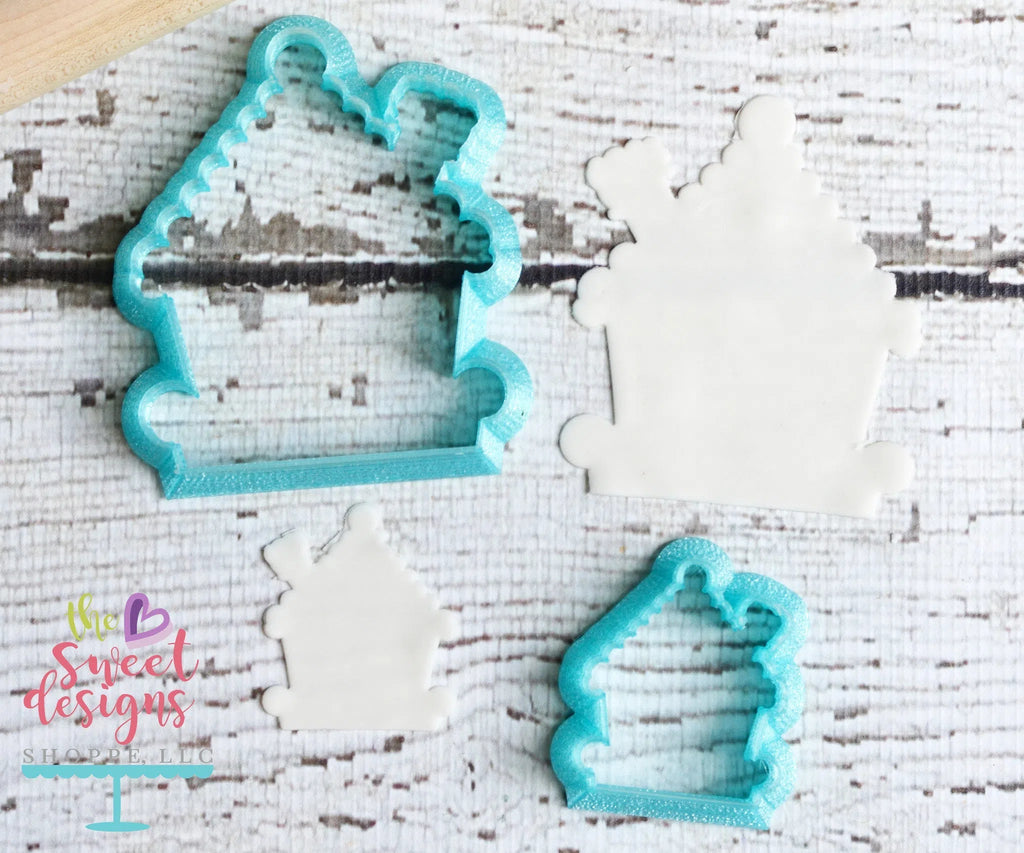 Cookie Cutters - Gingerbread House v2- Cookie Cutter - Sweet Designs Shoppe - - ALL, Candy, Christmas, Christmas / Winter, Cookie Cutter, Decoration, Food, Food & Beverages, Ginger boy, Ginger bread, Ginger girl, GingerBread, GingerHouse, House, Miscellaneous, Promocode, Winter
