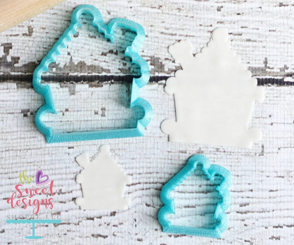 Cookie Cutters - Gingerbread House v2- Cookie Cutter - The Sweet Designs Shoppe - TSDS - - ALL,Candy,Christmas,Christmas / Winter,Cookie Cutter,Decoration,Food,Food & Beverages,Ginger boy,Ginger bread,Ginger girl,GingerBread,GingerHouse,House,Miscellaneous,Promocode,Winter