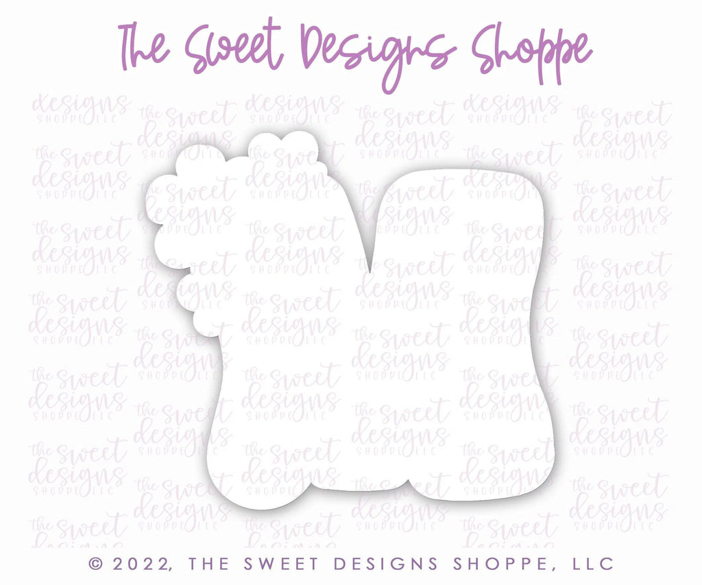 Cookie Cutters - Groovy M with Daisies A - Cookie Cutter - The Sweet Designs Shoppe - TSDS - - ALL,Cookie Cutter,Daisy,Flower,Flowers,Leaves and Flowers,letter,Lettering,Letters,letters and numbers,MOM,Mom Plaque,mother,mothers DAY,Promocode