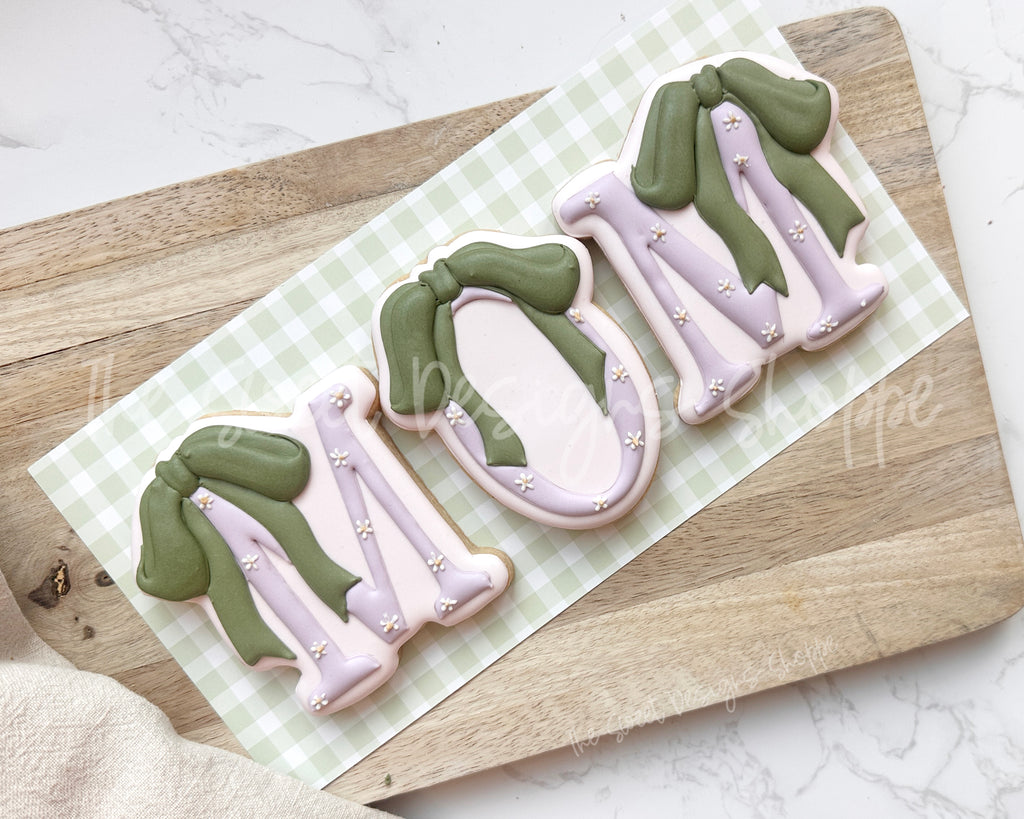 Cookie Cutters - MOM Coquette Letters Set - Set of 2 - Cookie Cutters - The Sweet Designs Shoppe - TSDS - - ALL,Cookie Cutter,MOM,Mom Plaque,mother,Mothers Day,Plaque,Plaques,PLAQUES HANDLETTERING,Promocode,regular sets,set,STL