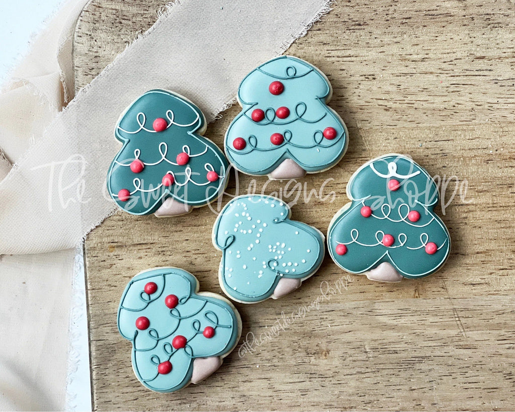 Cookie Cutters - Plush Christmas Tree V2 - Cookie Cutter - The Sweet Designs Shoppe - TSDS - - ALL,Christmas,Christmas / Winter,Cookie Cutter,Decoration,Flower,Forest,Leaves,Nature,Ornament,Promocode,STL,Tree,Winter