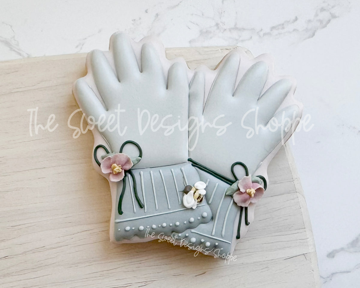 Cookie Cutters - Scalloped Garden Gloves - Cookie Cutter - The Sweet Designs Shoppe - TSDS - - Accesories,Accessories,accessory,ALL,Clothing / Accessories,Cookie Cutter,garden,gardening,hobbie,Hobbies,hobby,MOM,mother,mothers,Mothers Day,Promocode,STL