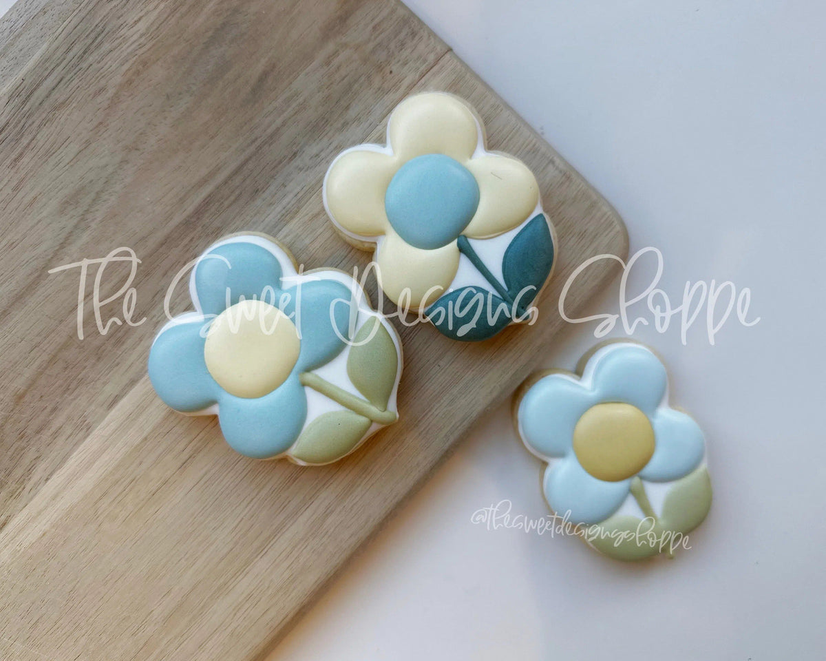 Cookie Cutters - Small Stacked Flower - Cookie Cutter - The Sweet Designs Shoppe - TSDS - - ALL,back to school,Cookie Cutter,MOM,Mothers Day,Nurse Appreciation,Plaque,Plaques,PLAQUES HANDLETTERING,Promocode,School,School / Graduation,school supplies,STL,Teacher,Teacher Appreciation,valentine,Valentine's